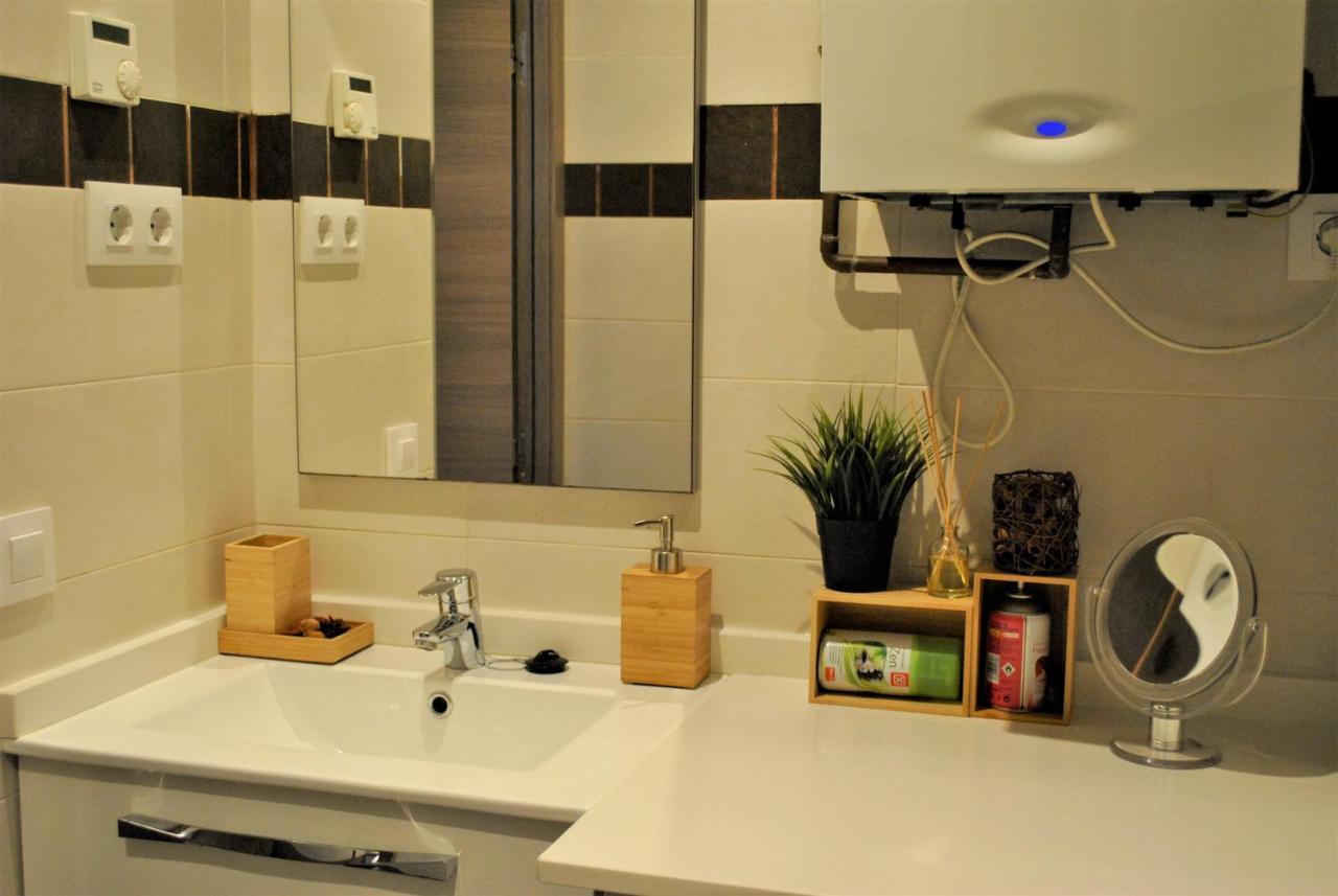 Madrid Piruli Home- Cozy Apartment With Nice Patio ภายนอก รูปภาพ